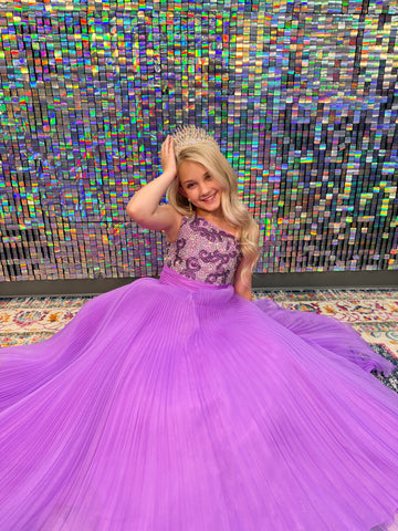 Jewel: Prom and Pageant
